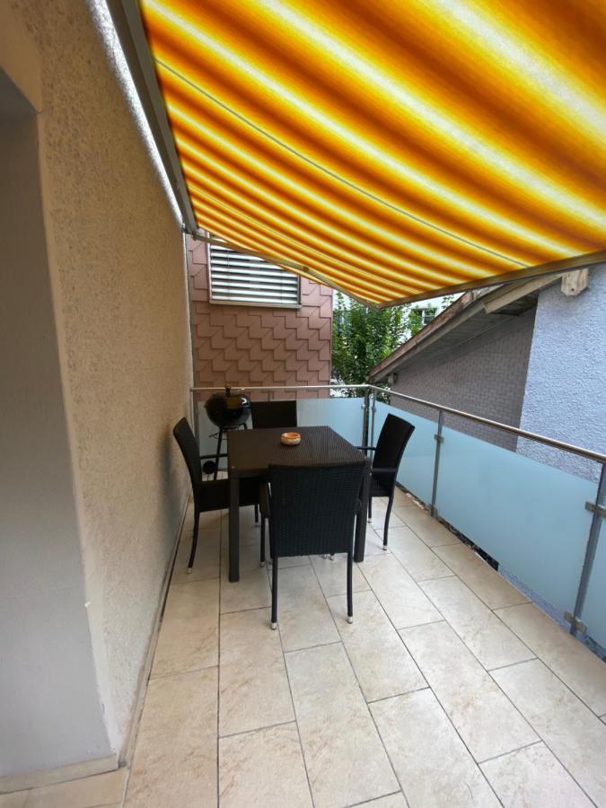 Haus Wiggis Apartment Netstal Exterior photo